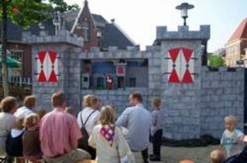 poppenkast te boeken bij www.kwekel-evenementen.nl