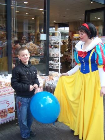 Sprookjesparade boekt u bij www.kwekel-evenementen.nl